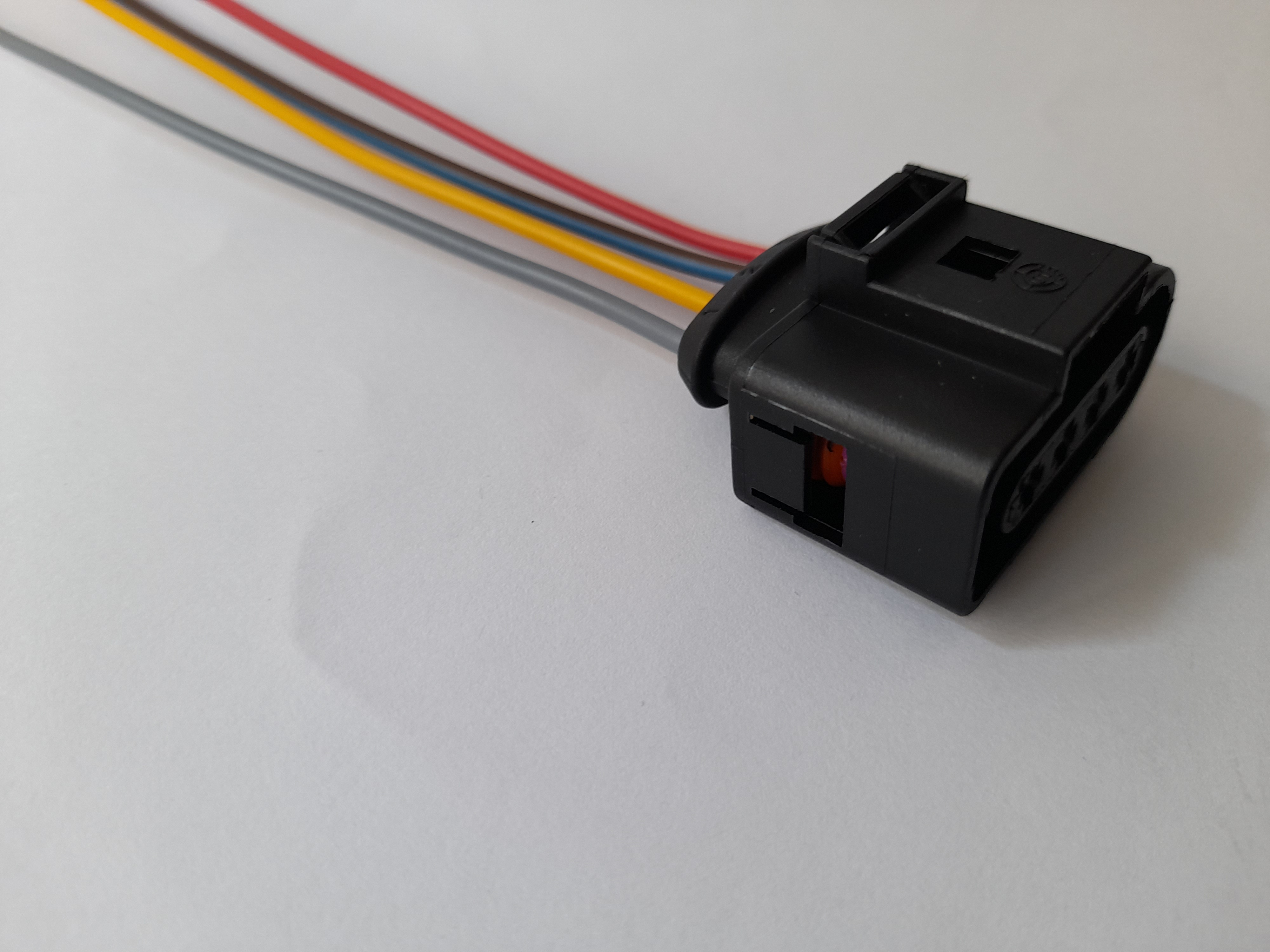 4YC022A VOLSWOGEN KALEM BOBİN SOKETİ ATEŞLEME BOBİN MÜŞÜRÜ