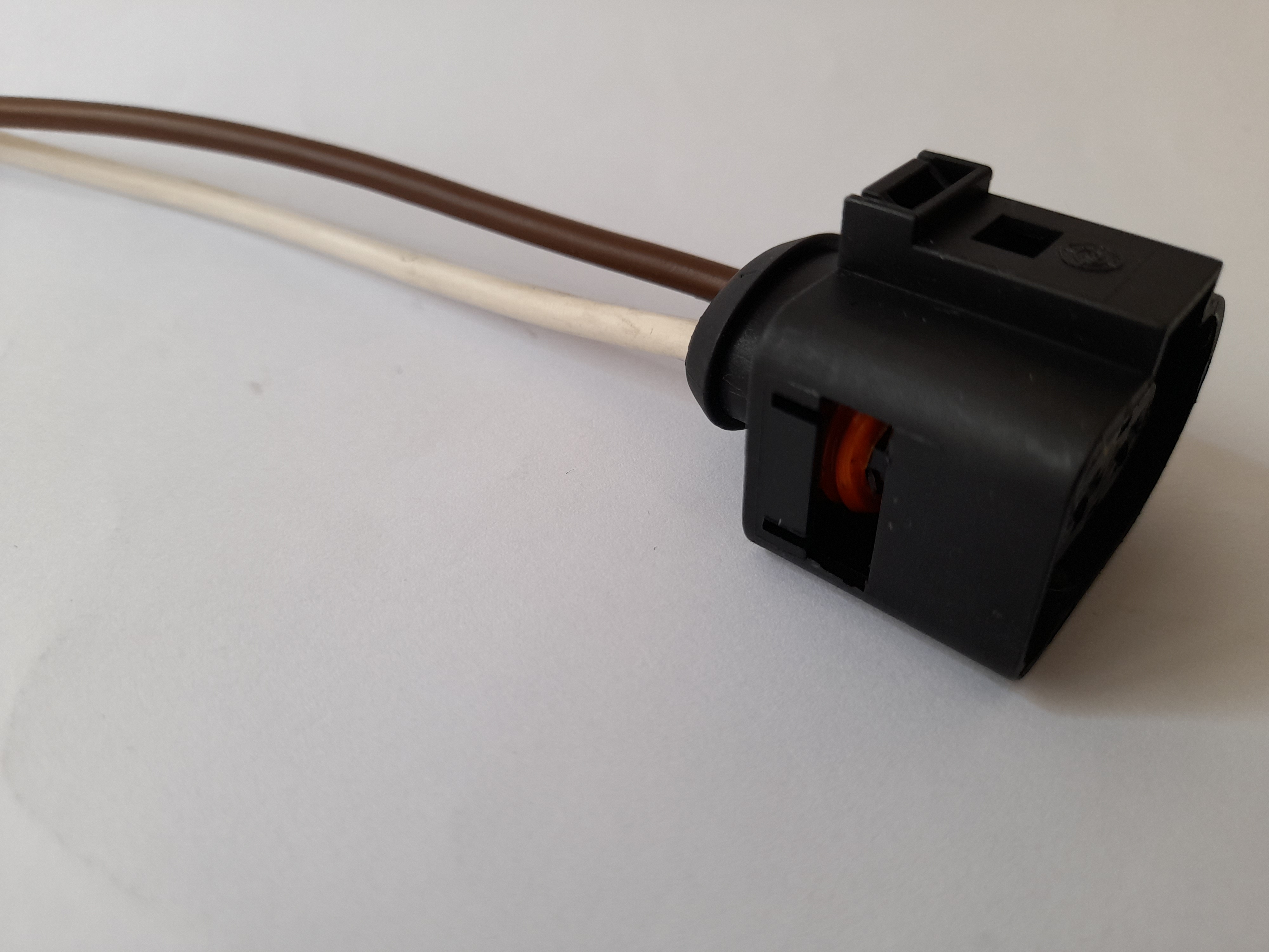 2YC007C VOLSWOGEN FAN MOTOR SOKETİ